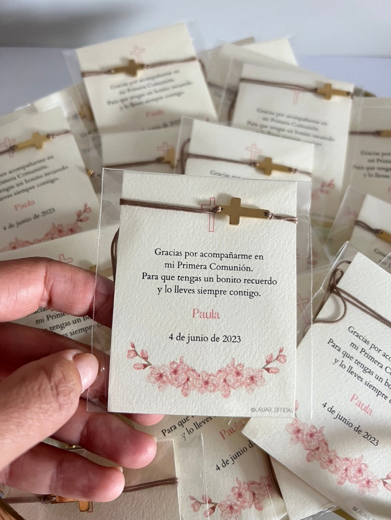 PULSERA FINA CON CHARM CRUZ