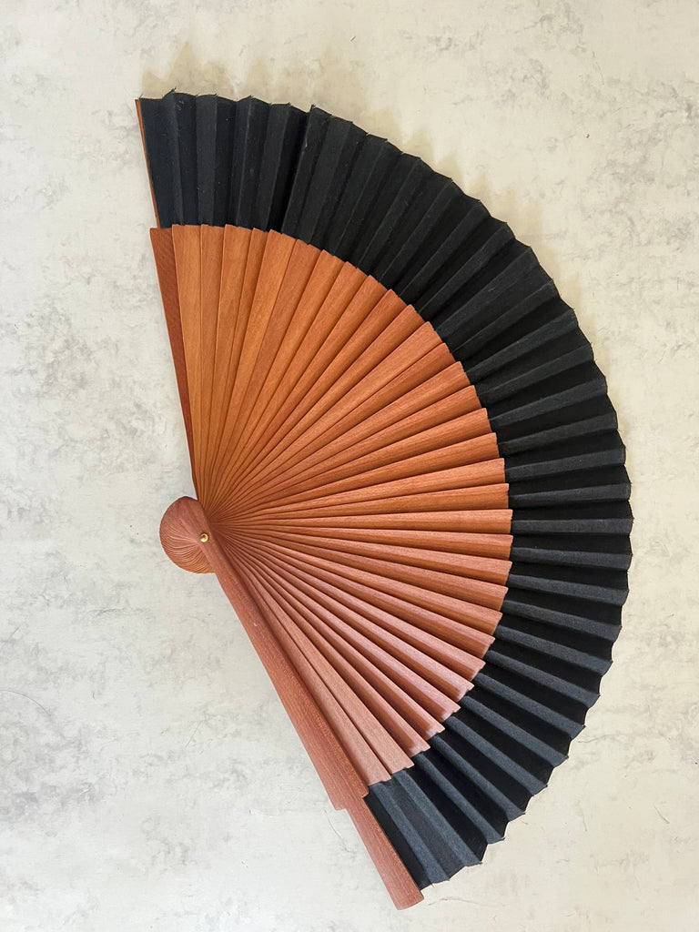 ABANICO PREMIUM NEGRO