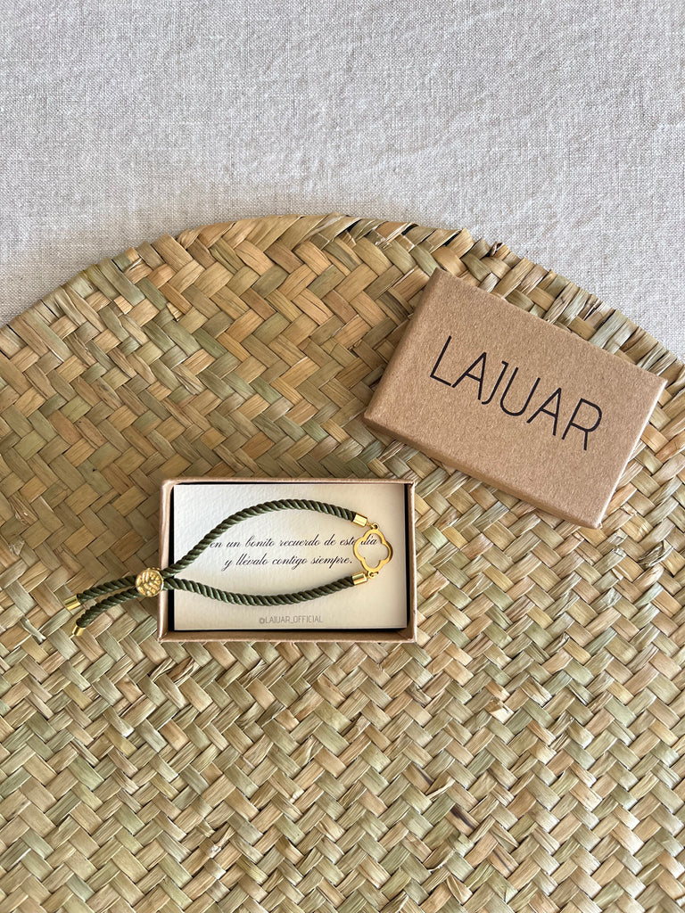 PULSERA CORDÓN ESPIRAL FLOR