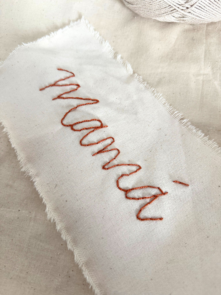 MARCASITIOS BORDADOS SOBRE TELA