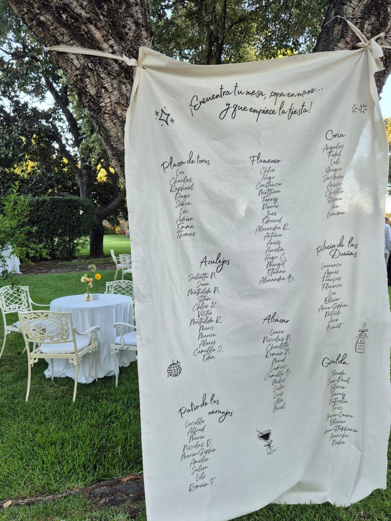 CARTEL Y SEATING DE TELA IMPRESO